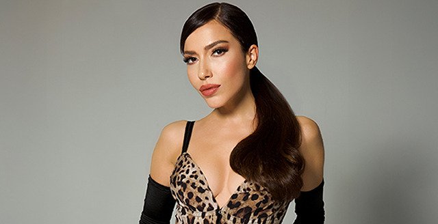 Burcu Güneş'ten Yeni Tekli