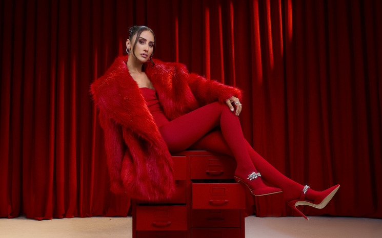 Hande Ünsal'dan 9 Şarkılık Albüm